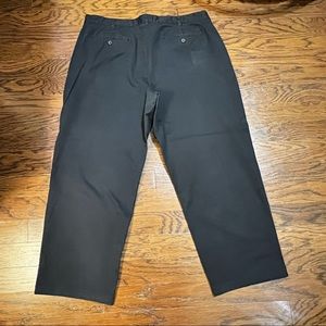 Izod Men's Big & Tall Straight Fit Flat Front Performance W42 L30